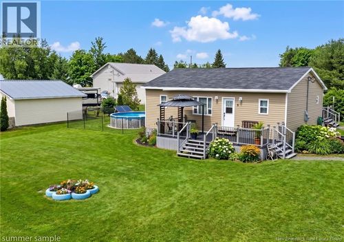 3 Brighton St, Boundary Creek, NB, E1G4B1 | Card Image