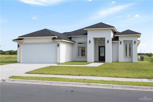 8818 Sandpiper Dr, Harlingen, TX, 78552-7002 | Card Image