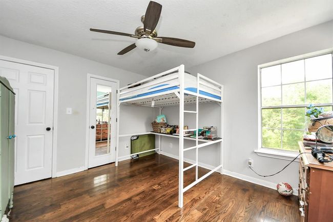 6502 S Highway 35, House other with 5 bedrooms, 3 bathrooms and 3 parking in Alvin TX | Image 21