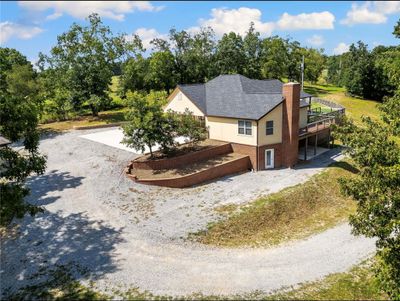 28200 Farm Rd 1000, House other with 4 bedrooms, 3 bathrooms and null parking in Seligman MO | Image 1