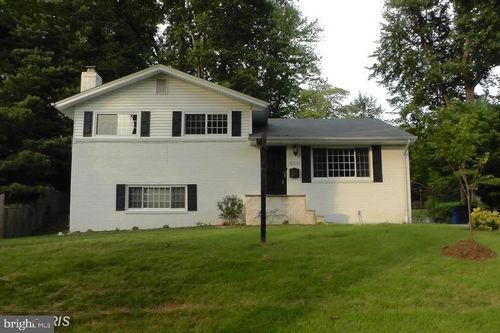 9713 Brixton Ln, BETHESDA, MD, 20817-1601 | Card Image