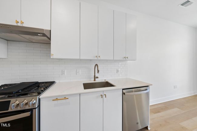 Kitchen | Image 7