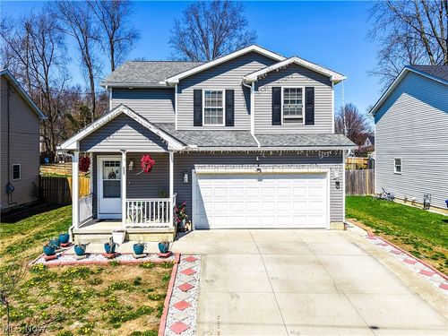 537 Magnolia Ave, Cuyahoga Falls, OH, 44221-5135 | Card Image