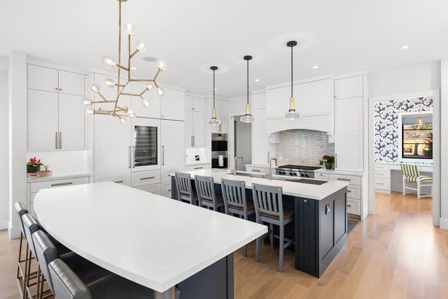 4889 E Lake Harriet Pkwy, House other with 5 bedrooms, 6 bathrooms and null parking in Minneapolis MN | Image 12