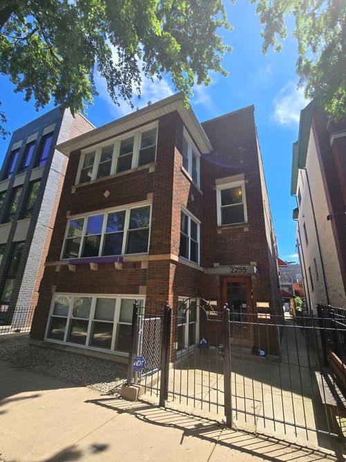 1f-2255 W Huron St, Chicago, IL, 60612-1445 | Card Image