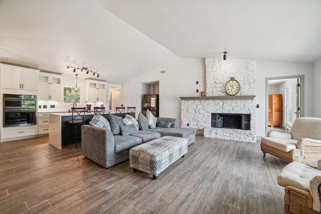 Open-concept living | Image 6
