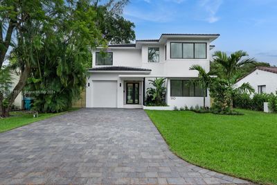 510 Ne 119th St, House other with 4 bedrooms, 4 bathrooms and null parking in Biscayne Park FL | Image 1