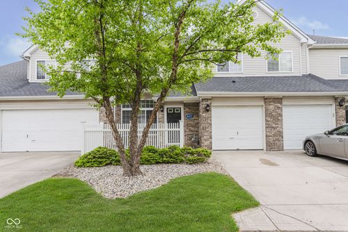 8422 Enclave Blvd, Fishers, IN, 46038-1591 | Card Image