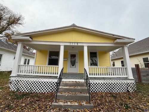 1115 Sw Woodward Ave, Topeka, KS, 66604-3922 | Card Image