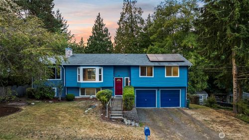 1918 Nw Russell St, Poulsbo, WA, 98370-9518 | Card Image