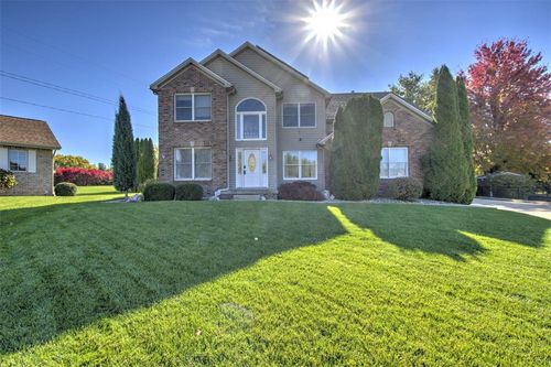 785 Spyglass Blvd, Forsyth, IL, 62535-9639 | Card Image