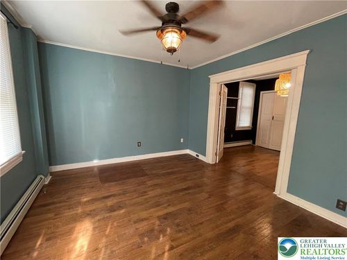 735 2nd Ave, BETHLEHEM, PA, 18018-3626 | Card Image