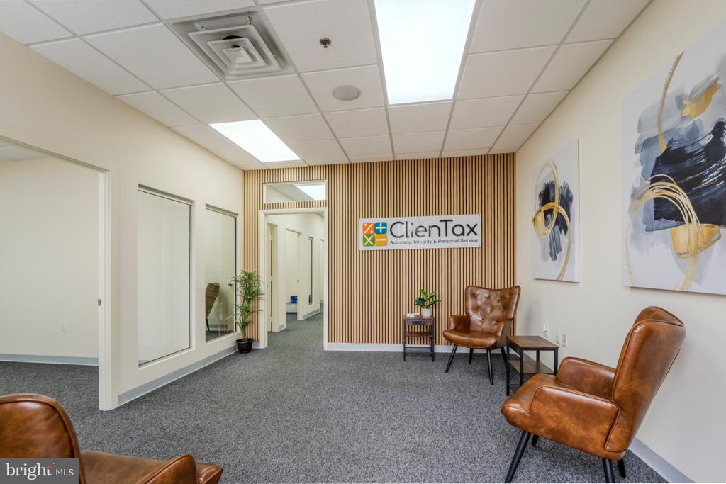 Commercial Lease in STERLING 2