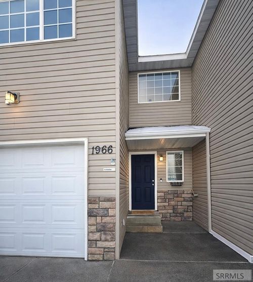 1966 Dakota Ln, Ammon, ID, 83406-4809 | Card Image