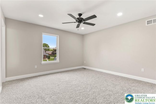 721 7 Th St, House other with 3 bedrooms, 3 bathrooms and null parking in Whitehall PA | Image 31