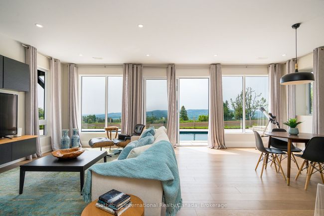 2566 5 Th Line, House other with 4 bedrooms, 3 bathrooms and 4 parking in Creemore ON | Image 34