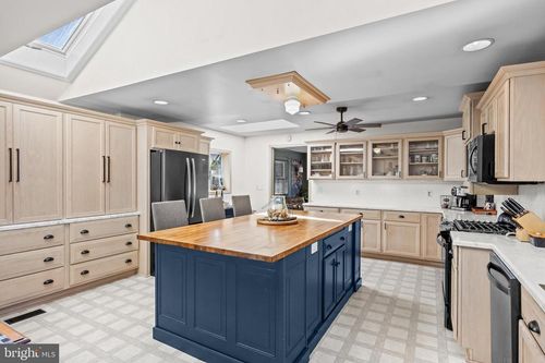 47 Jones Ave, DEPTFORD, NJ, 08096-3730 | Card Image