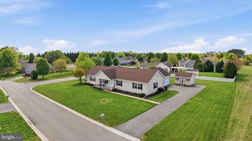 144 Riding Wood Ln, CAMDEN WYOMING, DE, 19934-4462 | Card Image