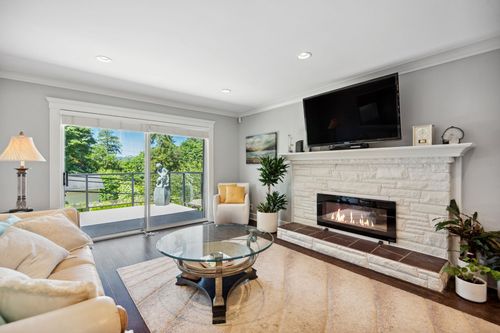 923 Thermal Dr, Coquitlam, BC, V3J6R7 | Card Image