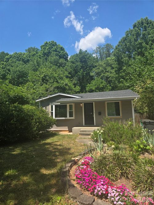 3837 Ironwood St, Charlotte, NC, 28206-1366 | Card Image
