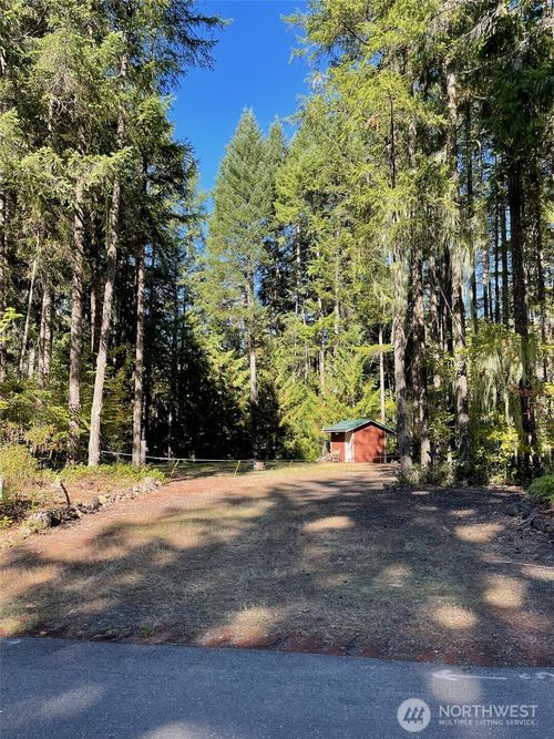 20 N Oxbow Pl, Hoodsport, WA, 98548-9683 | Card Image