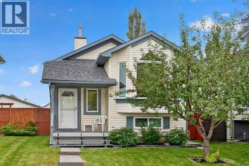 34 Mount Aberdeen Link Se, Calgary, AB, T2Z3N6 | Card Image