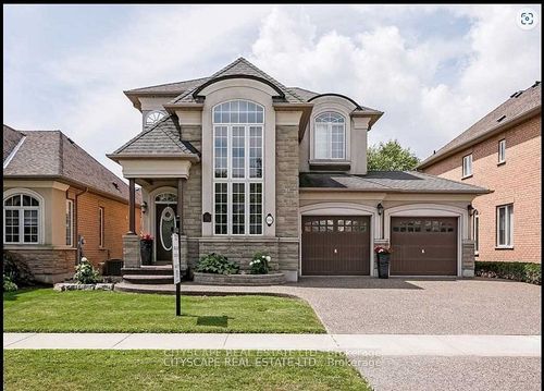 194 Tawny Cres, Oakville, ON, L6L6T4 | Card Image