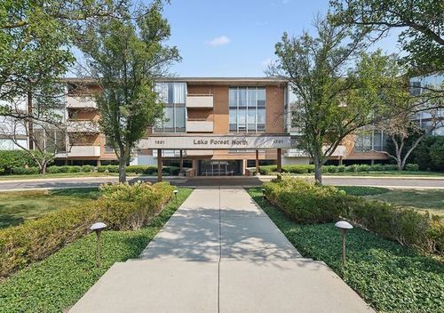 332-1301 Western Ave, Lake Forest, IL, 60045-1295 | Card Image
