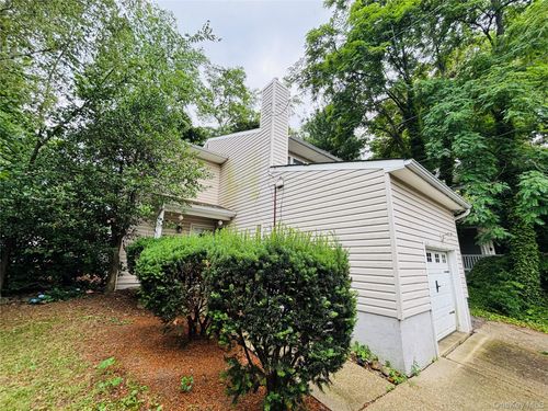 3 Altamont Ave, Sea Cliff, NY, 11579-1401 | Card Image