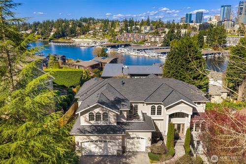 9750 Se 5th St, Bellevue, WA, 98004-6532 | Card Image