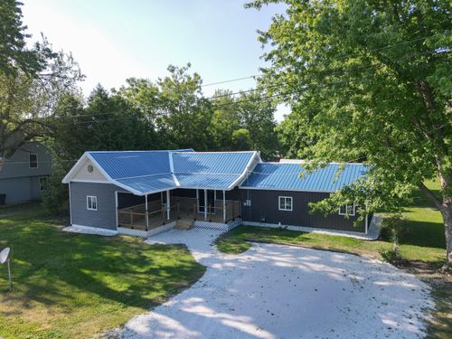110 W Allen St, Kentland, IN, 47951 | Card Image