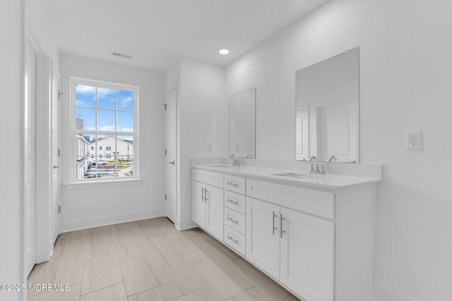141 Woolley Ct, Townhouse with 3 bedrooms, 3 bathrooms and null parking in Oakhurst NJ | Image 14