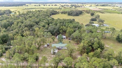 20490 Nw 27th St, MORRISTON, FL, 32668-7904 | Card Image