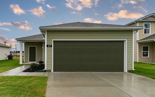 95 Stonehenge Ln, Manchester, TN, 37355-4602 | Card Image