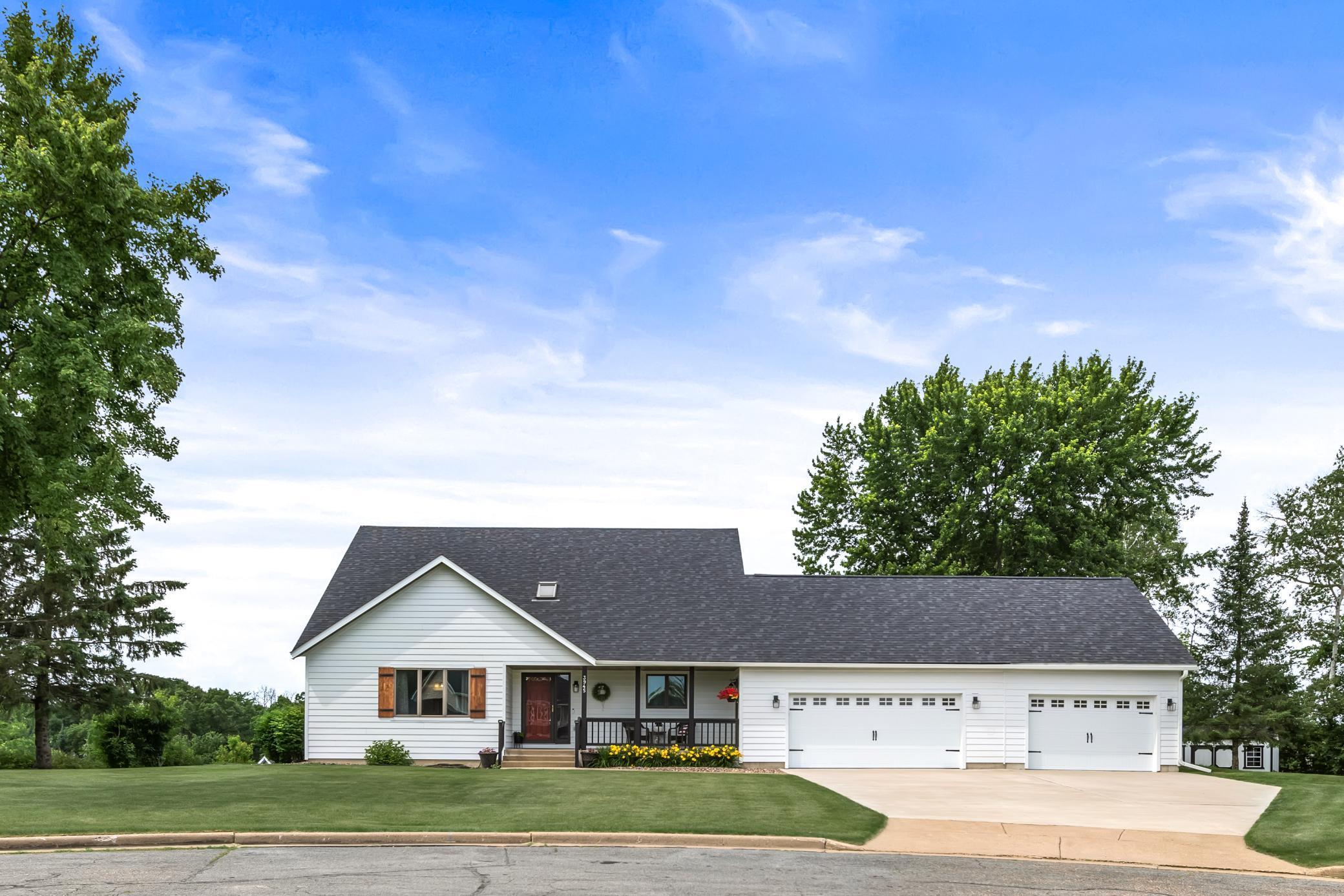 Woodcrest Ct, Eau Claire, WI 54701