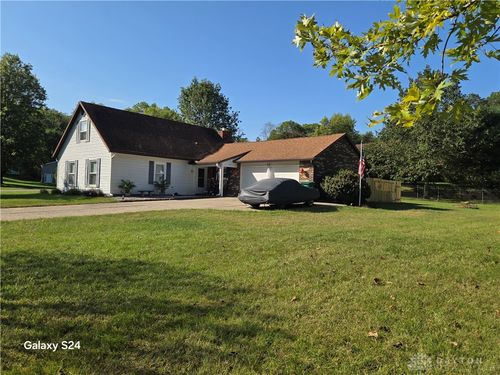 38 Nightingale Trl, Enon, OH, 45323-9715 | Card Image