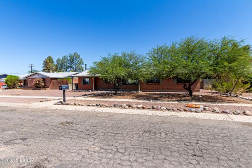 4801 E Helen St, Tucson, AZ, 85712-4717 | Card Image