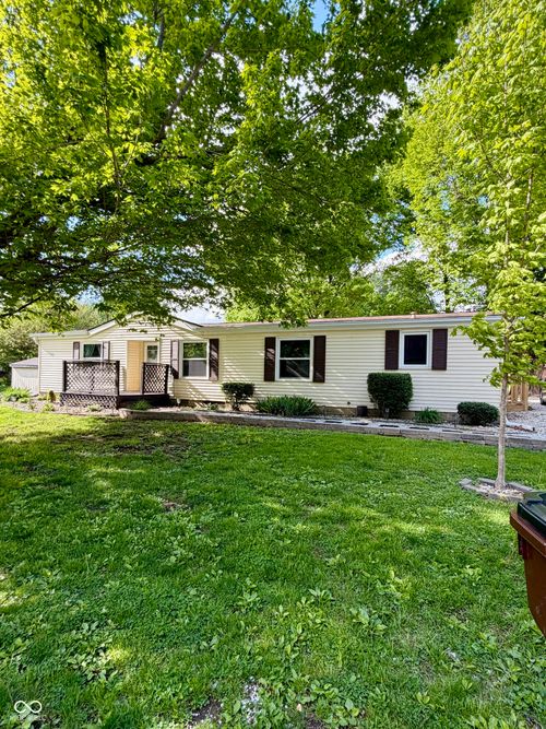 151 W Water St, Cloverdale, IN, 46120-8559 | Card Image