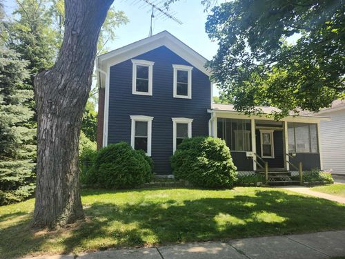 1101 New St, Union Grove, WI, 53182-1436 | Card Image