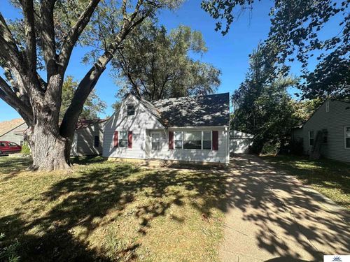 404 W 30th Ave, Bellevue, NE, 68005-5510 | Card Image