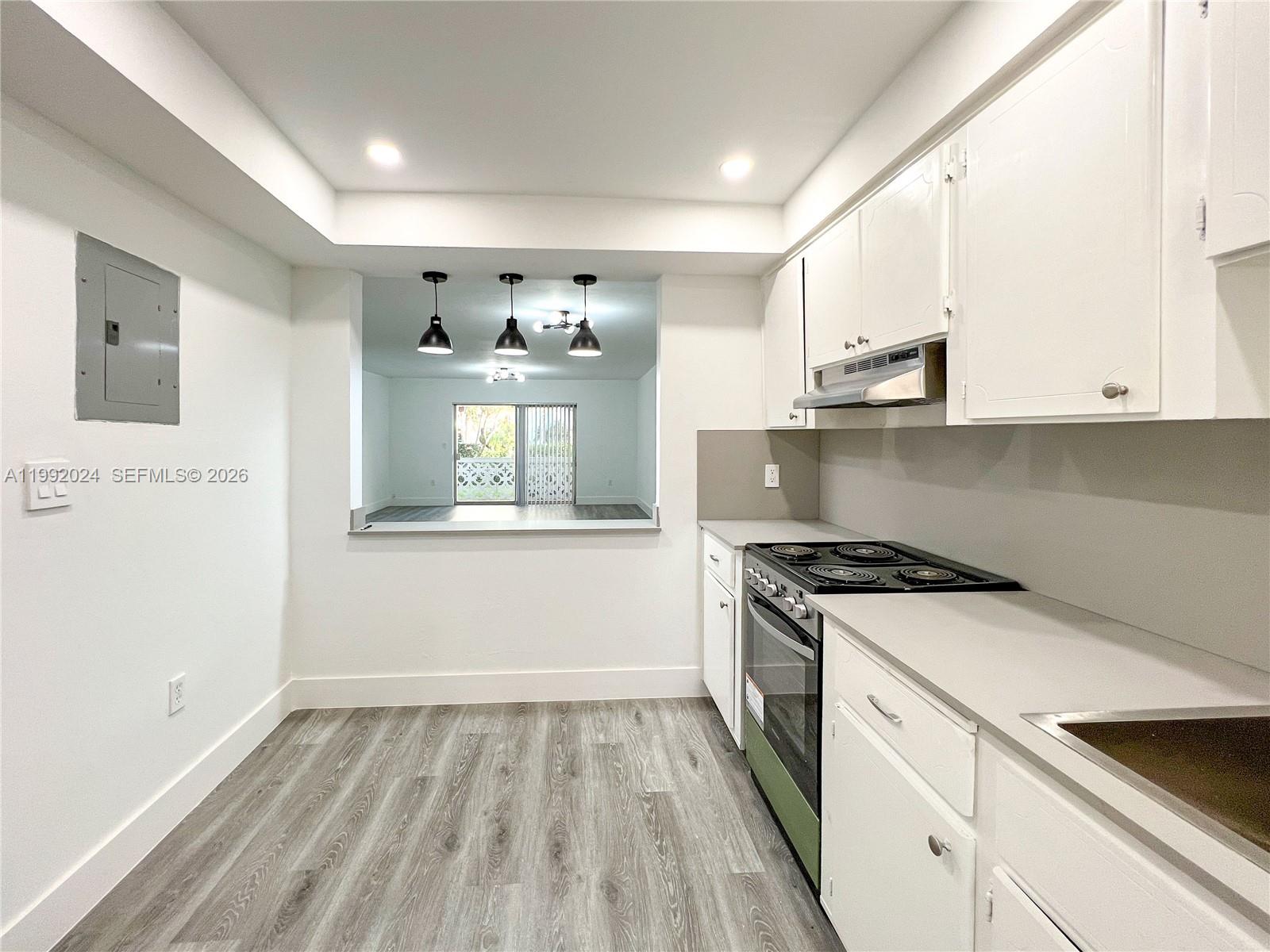 Residential Lease in North Miami 5