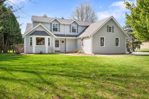 N71W23321 Good Hope Rd, Sussex, WI, 53089-2020 | Card Image