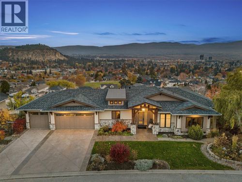 747 Traditions Cres, Kelowna, BC, V1V2Y2 | Card Image