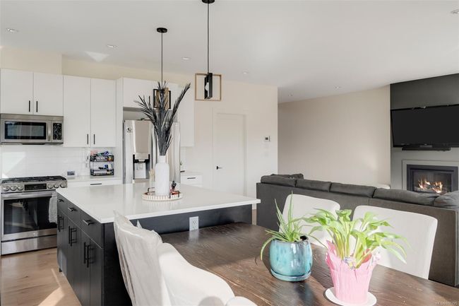 6517 Noblewood Pl, House other with 4 bedrooms, 3 bathrooms and 4 parking in Sooke BC | Image 18