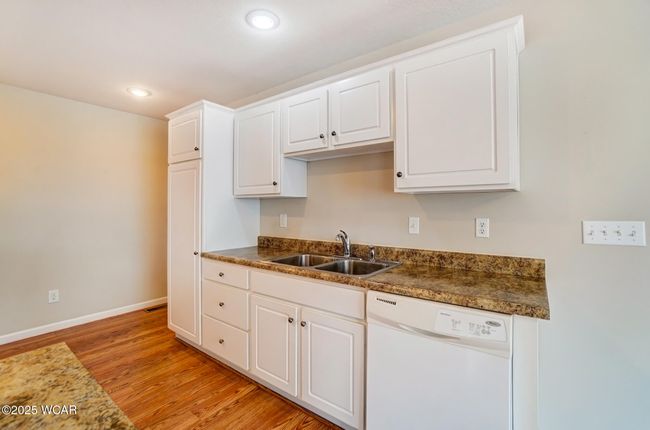 295 Brookview Ct, House other with 2 bedrooms, 2 bathrooms and null parking in Lima OH | Image 11