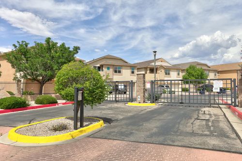 5615 Valle Alegre Rd Nw, Albuquerque, NM, 87120-1817 | Card Image