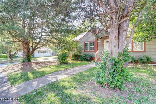 466 Lake Dr, HAPEVILLE, GA, 30354-1263 | Card Image