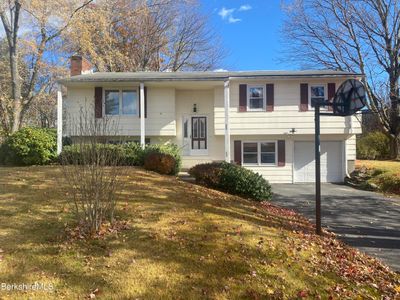 202 Mc Intosh Dr, House other with 4 bedrooms, 1 bathrooms and null parking in Pittsfield MA | Image 1