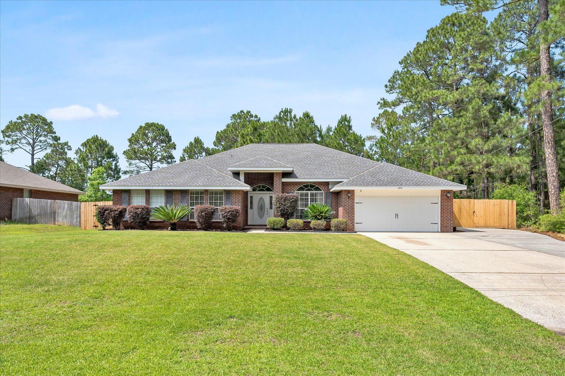 Bellingham St, Navarre, FL 32566