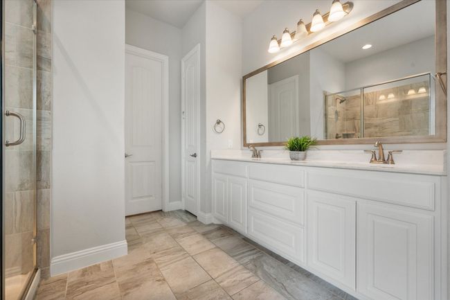 Primary bath | Image 26